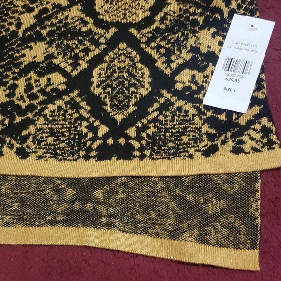 Snake Sweater Set - Picture 3 of 6